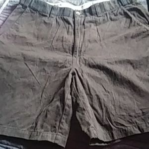 GEOFFREY BEENE Men's Size 36 cargo shorts. Black.